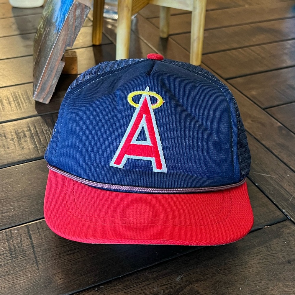 Vintage Kids California Angels 80’s / 90’s era hat - snap back -child size